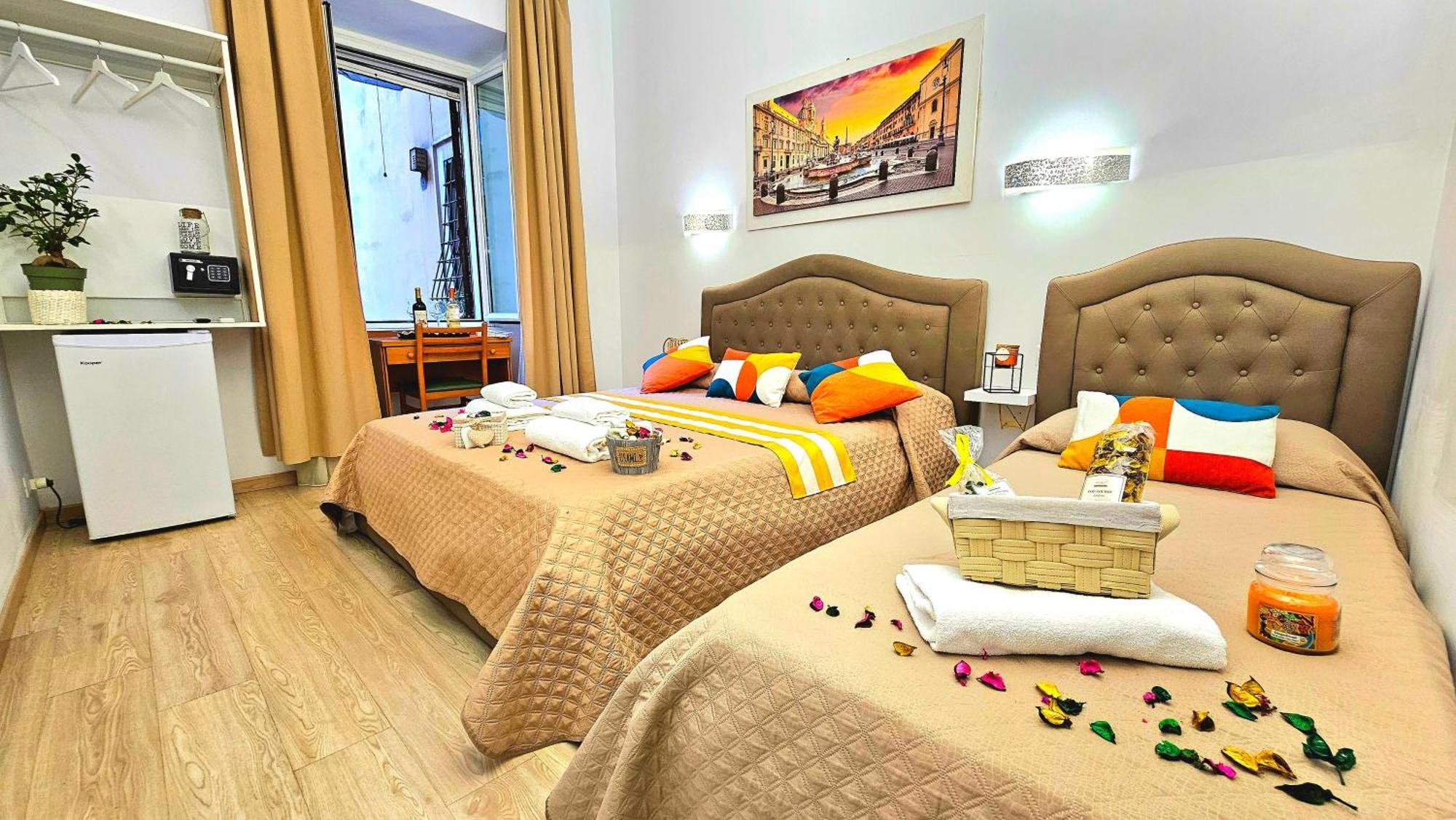 A Casa Simpatia Roma - Free Parking If You Book 4 Nights Bed and Breakfast Εξωτερικό φωτογραφία